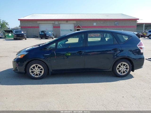 2017 TOYOTA PRIUS V THREE 14