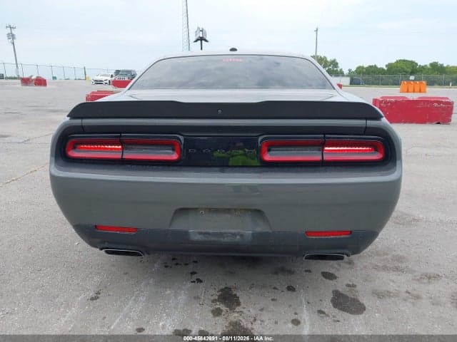 2023 DODGE CHALLENGER R/T 17