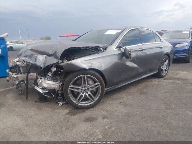 2019 MERCEDES-BENZ E 300 2