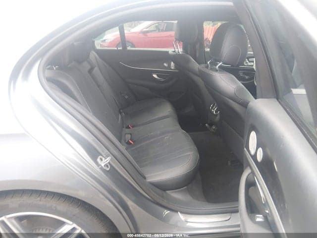 2019 MERCEDES-BENZ E 300 8