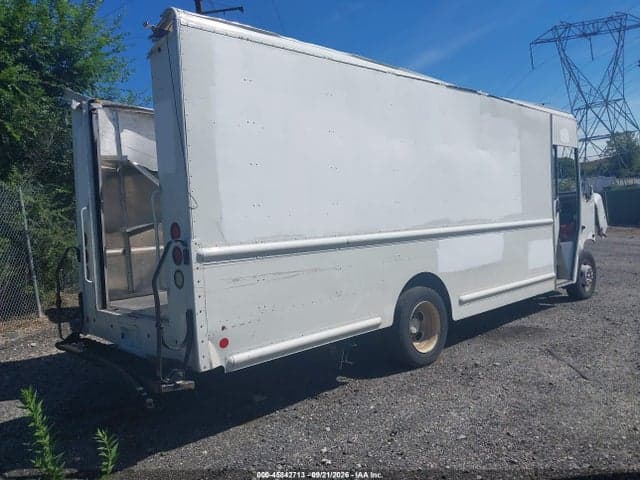 2017 FORD F-59 COMMERCIAL STRIPPED 4