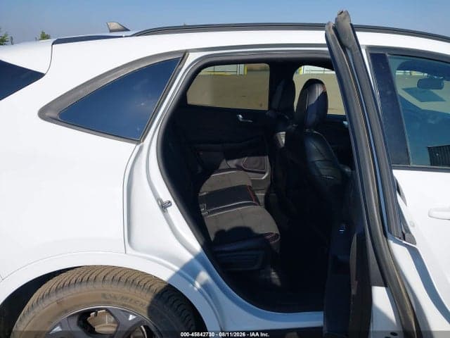 2023 FORD ESCAPE ST-LINE 8