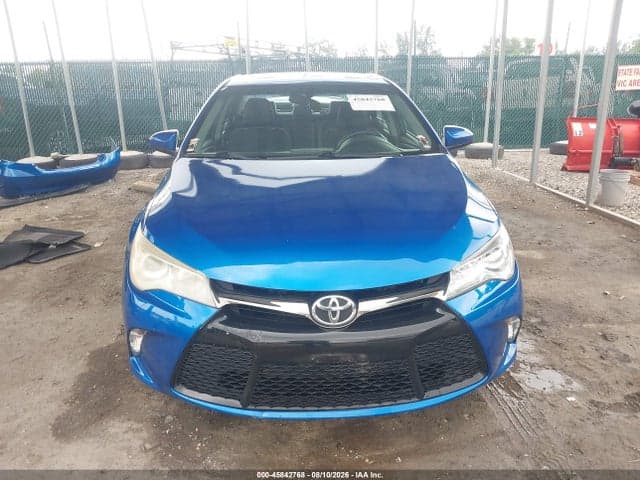 2017 TOYOTA CAMRY SE 13