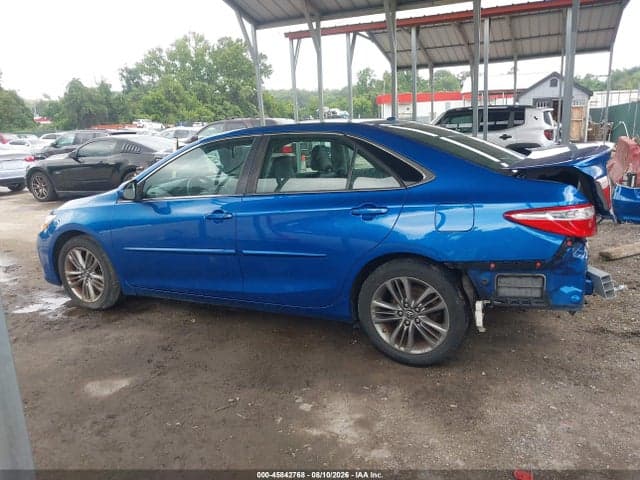 2017 TOYOTA CAMRY SE 15