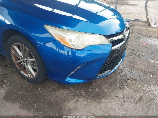 2017 TOYOTA CAMRY SE 21