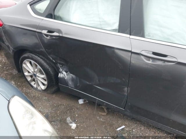 2020 FORD FUSION SE 6