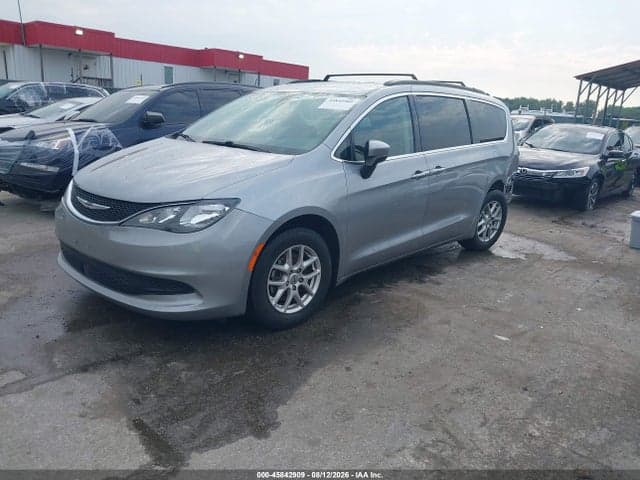 2021 CHRYSLER VOYAGER LXI 2