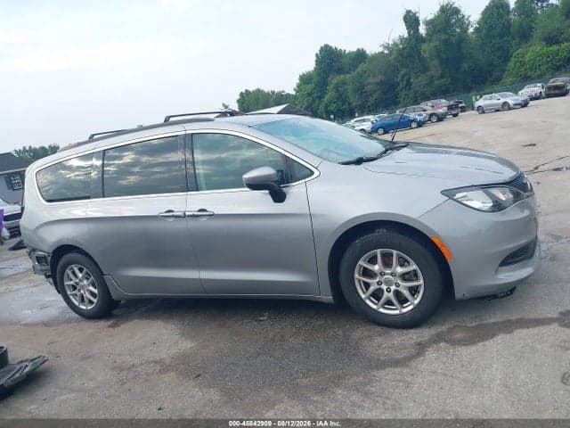 2021 CHRYSLER VOYAGER LXI 14