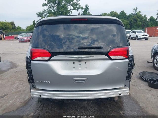 2021 CHRYSLER VOYAGER LXI 17