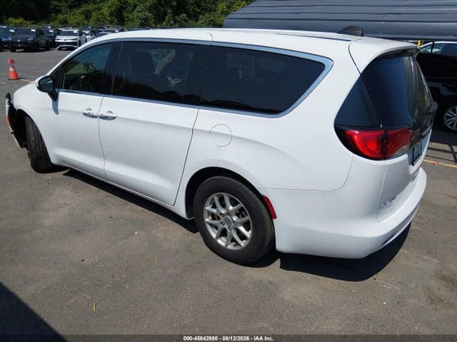 2023 CHRYSLER VOYAGER LX 3