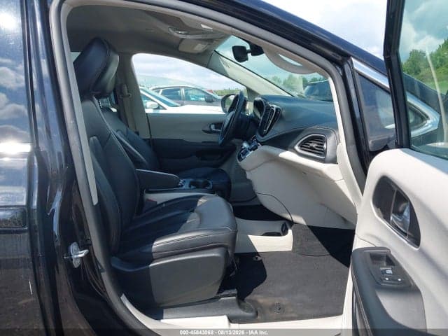 2024 CHRYSLER PACIFICA HYBRID SELECT 5
