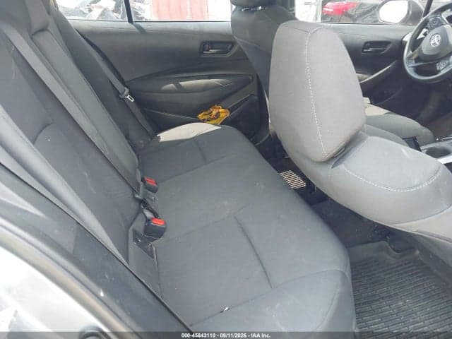2022 TOYOTA COROLLA LE 8