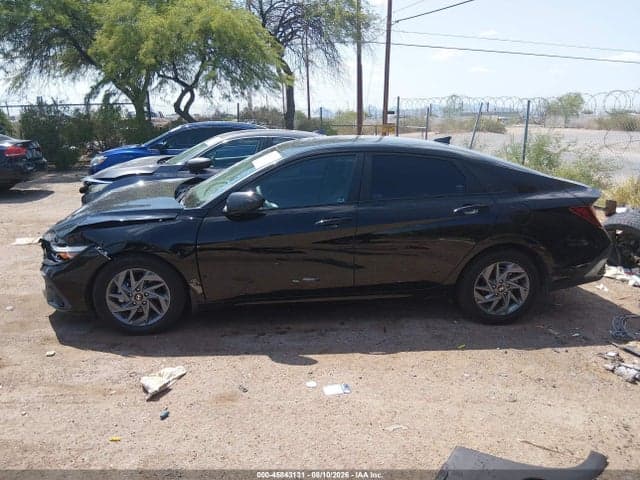 2024 HYUNDAI ELANTRA SEL 14