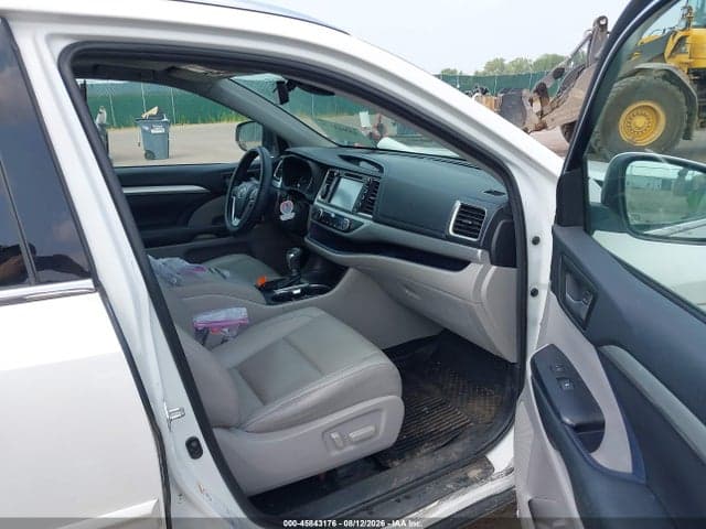 2019 TOYOTA HIGHLANDER XLE 5