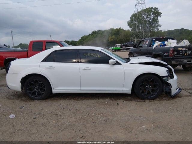 2019 CHRYSLER 300 300S 13