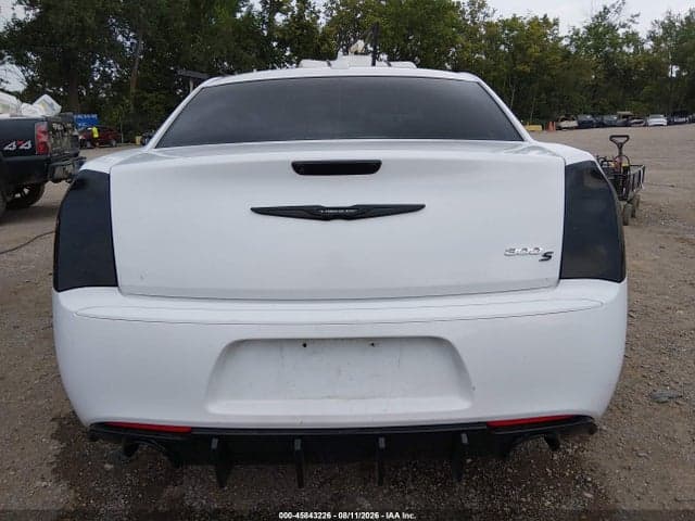 2019 CHRYSLER 300 300S 16