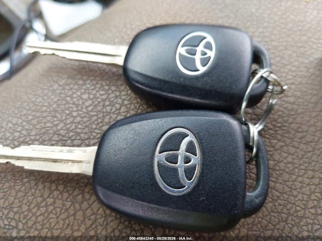 2018 TOYOTA RAV4 LE 11