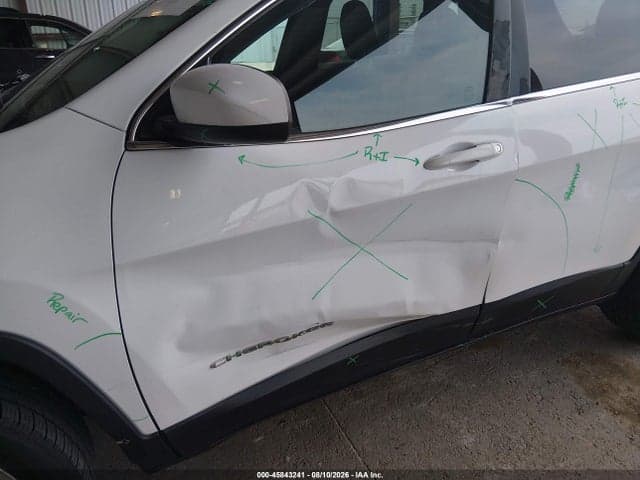 2019 JEEP CHEROKEE LATITUDE FWD 6
