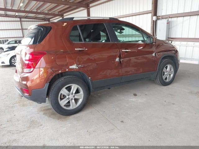 2019 CHEVROLET TRAX LT 4