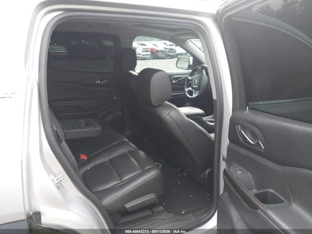 2017 GMC ACADIA DENALI 8