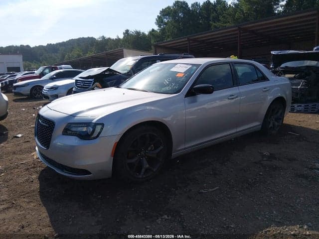 2023 CHRYSLER 300 TOURING 2