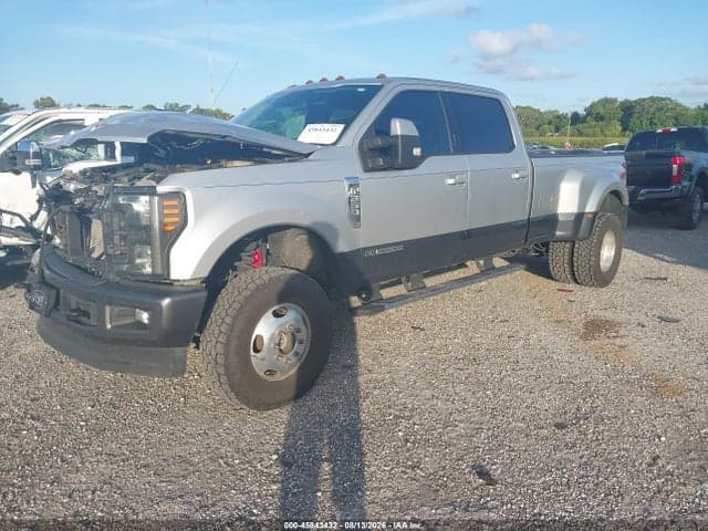 2017 FORD F-350 LARIAT 2