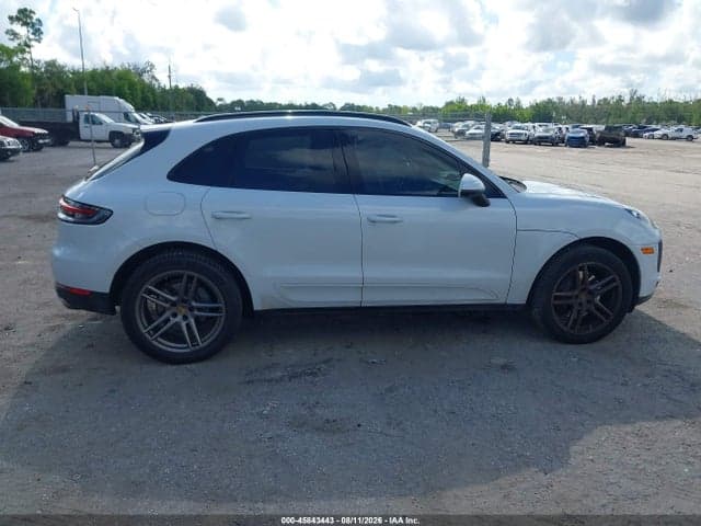 2021 PORSCHE MACAN S 13