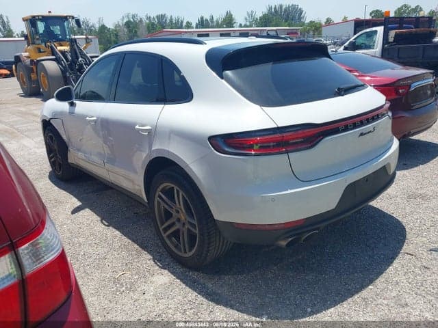 2021 PORSCHE MACAN S 3