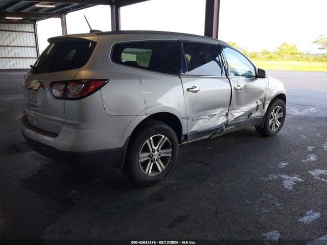 2017 CHEVROLET TRAVERSE LT 4