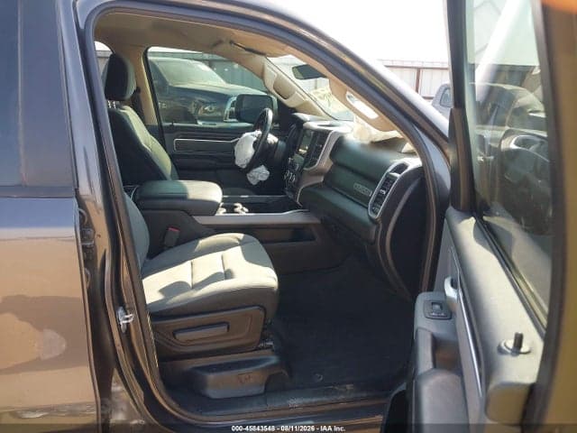 2020 RAM 1500 BIG HORN 4X4 6'4 BOX 5
