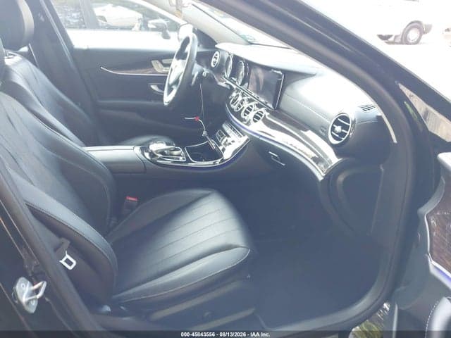 2018 MERCEDES-BENZ E 300 4MATIC 5