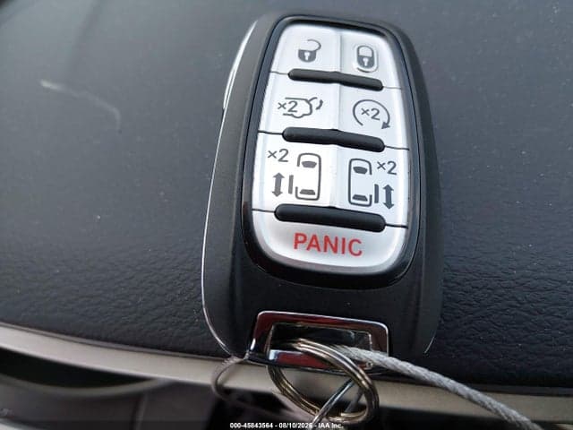 2022 CHRYSLER PACIFICA TOURING L 11
