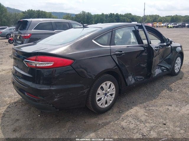 2019 FORD FUSION S 4