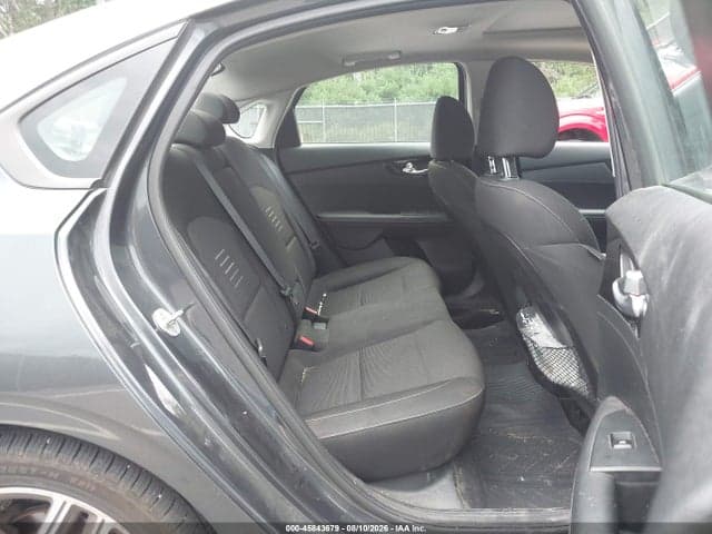 2019 KIA FORTE S 8