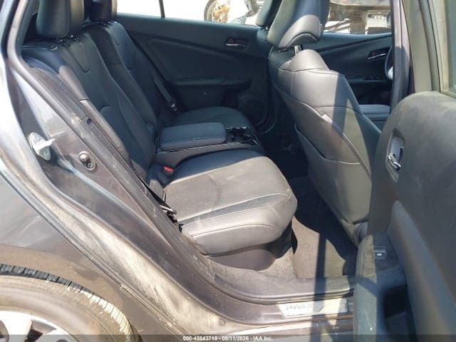 2017 TOYOTA PRIUS PRIME ADVANCED 8