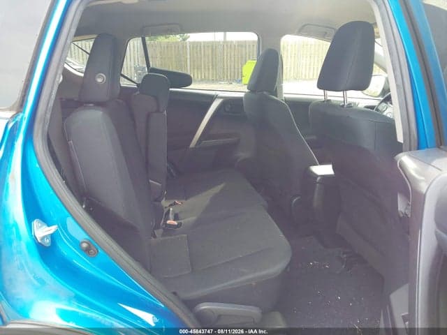 2018 TOYOTA RAV4 LE 8