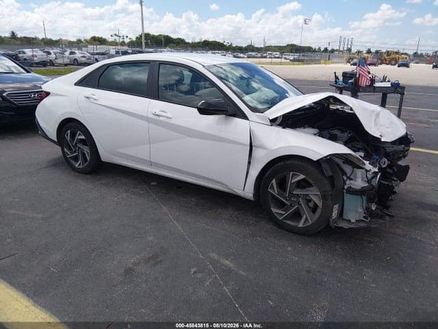 2025 HYUNDAI ELANTRA SEL SPORT