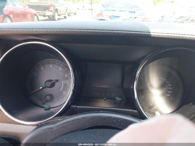 2017 FORD MUSTANG V6 7
