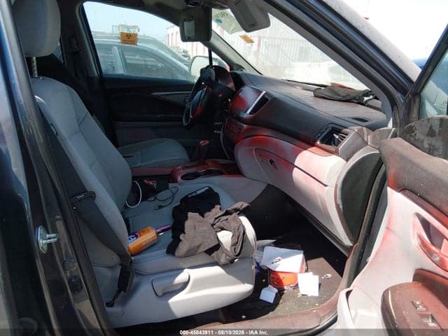 2018 HONDA PILOT EX 5