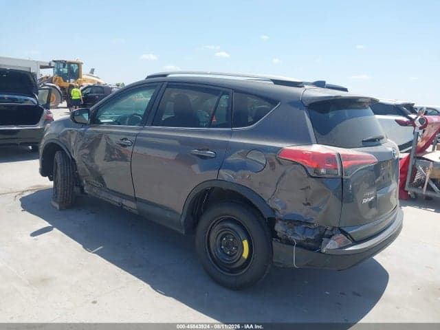2018 TOYOTA RAV4 LE 3
