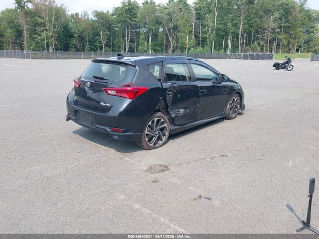 2017 TOYOTA COROLLA IM 4