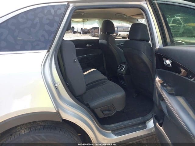2017 KIA SORENTO 3.3L LX 8