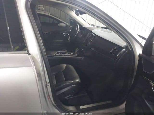 2018 VOLVO XC90 5