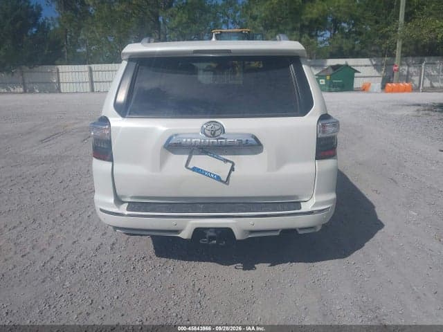 2018 TOYOTA 4RUNNER LIMITED 17