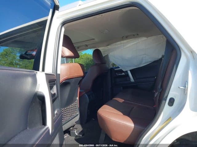 2018 TOYOTA 4RUNNER LIMITED 8