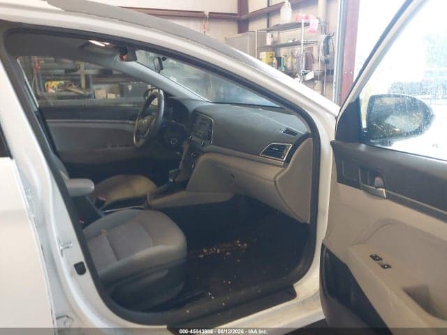 2017 HYUNDAI ELANTRA SE 5