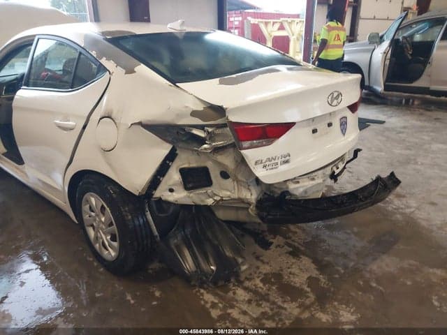 2017 HYUNDAI ELANTRA SE 6