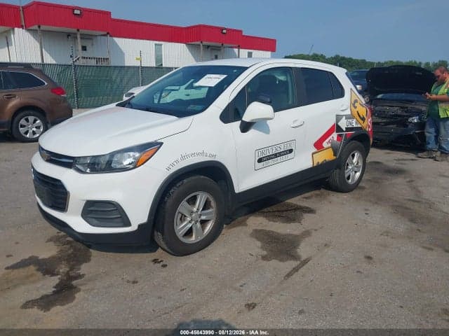 2022 CHEVROLET TRAX AWD LS 2