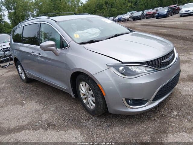 2018 CHRYSLER PACIFICA TOURING L 1