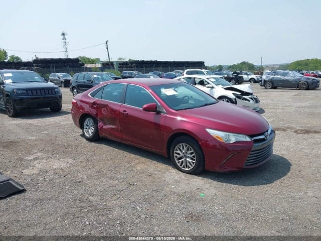 2017 TOYOTA CAMRY LE 1